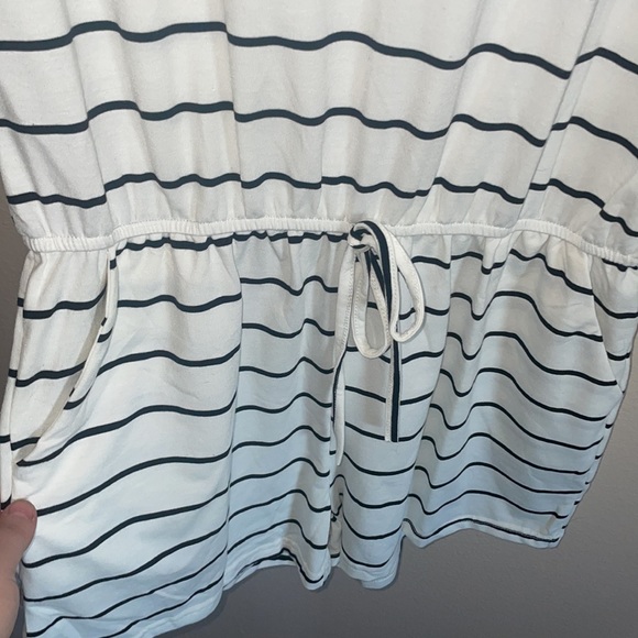 Amazon romper - Picture 3 of 3